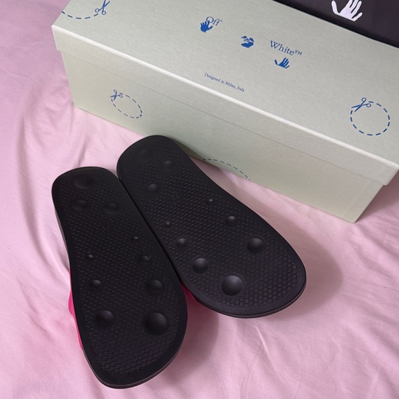 Off-White Pink and Black 100% Authentic Sandals ✨ ✨ - Picture 5 of 7